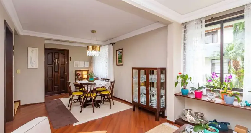 Sobrado triplex em condomínio fechad no bairro ahú - curitiba/pr