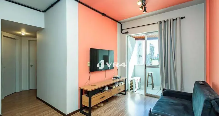 Apartamento com 3 dormitórios à venda, 82 m² por R$ 640.000,00 - Água Verde - Curitiba/PR