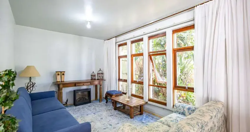 Casa térrea com 3 quartos no água verde | quintal | edícula | terreno zr4 | à venda por r$ 970.000 - curitiba/pr