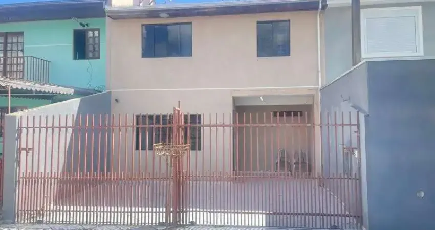 Casa com 3 quartos para alugar na Rua Heinrich Lowen, 234, Xaxim, Curitiba