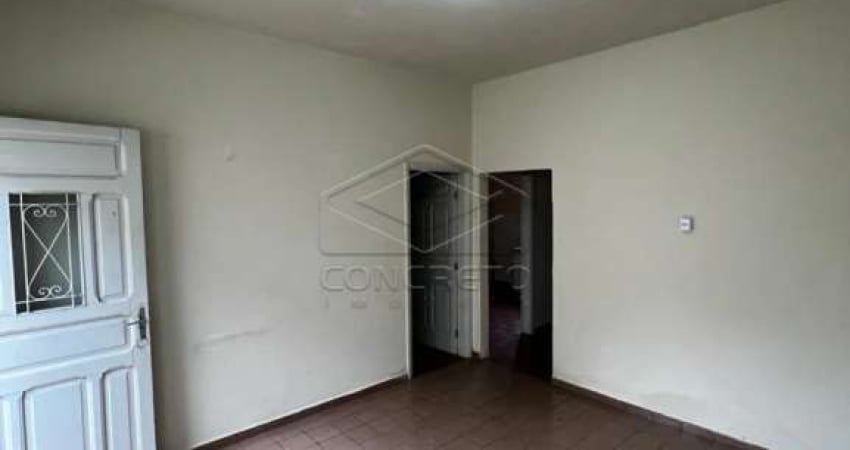 Casa muito bem localizada na rua Saint Martin, próximo a Av. Rodrigues Alves!