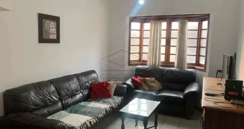 SOBRADO COM 3 DORMITORIOS SENDO UMA SUÍTE
