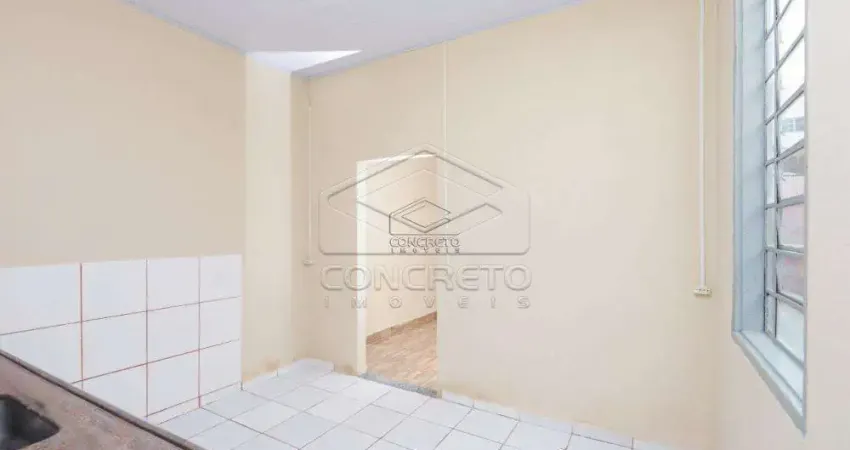 Casa com 2 quartos para alugar no Centro, Bauru 