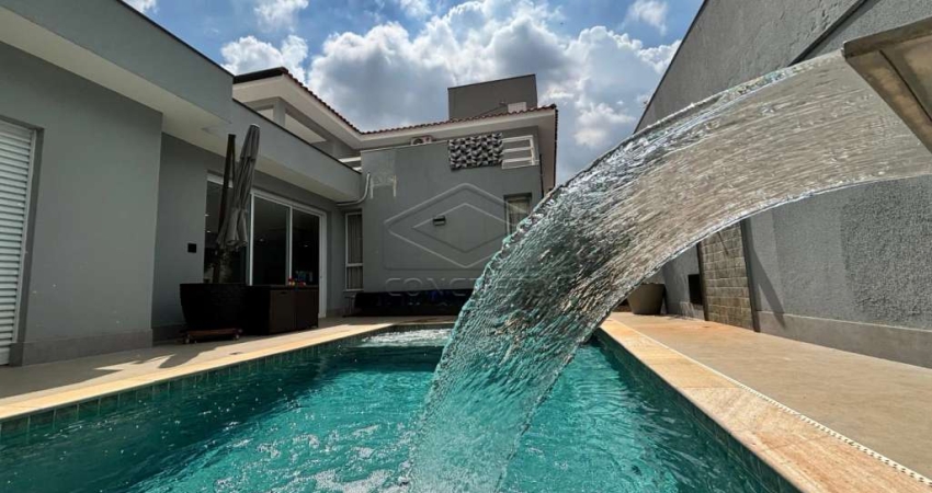 Sustentabilidade e Lazer: Casa com Piscina Aquecida e Energia Solar no Condomínio Lago Sul