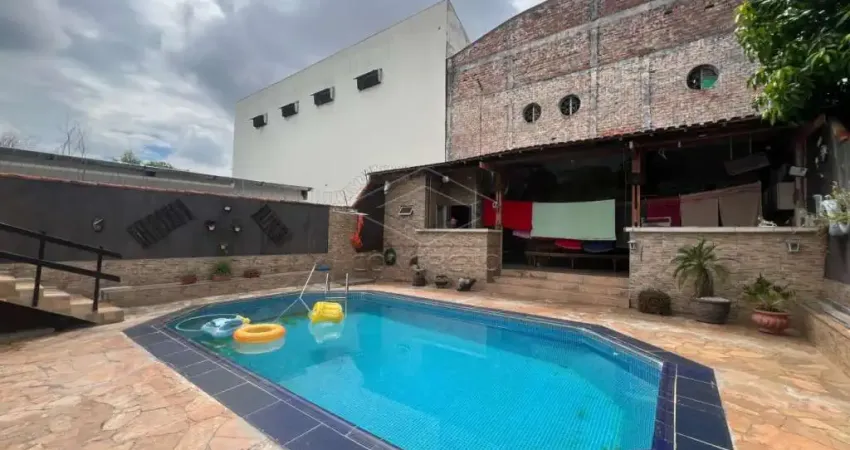Residência ampla com piscina próximo ao sambodromo de bauru