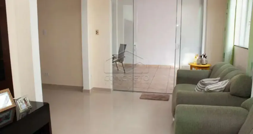 RESIDÊNCIA COM ACABAMENTO IMPECÁVEL - JD REDENTOR