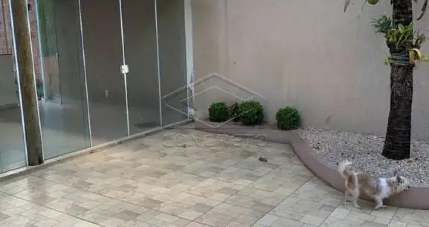 Casa com 2 quartos à venda no Jardim Santa Candida, Agudos 
