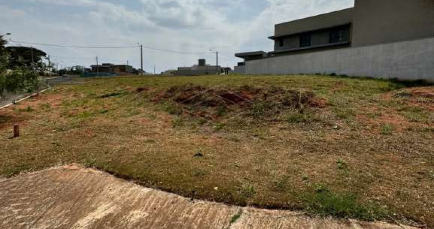 EXCELENTE LOTE DE ESQUINA - VILLA DE LEON 1