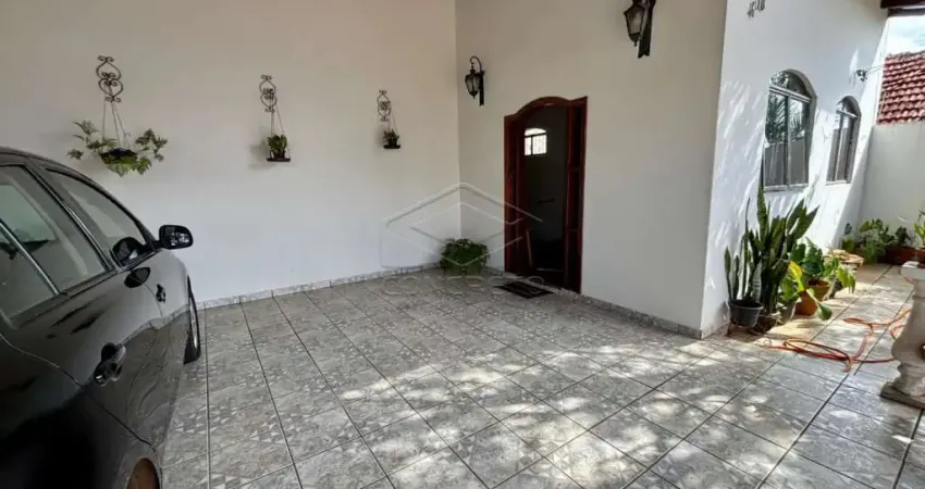 Casa com 3 quartos à venda na Vila Santa Terezinha, Bauru 