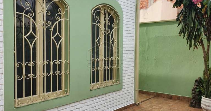 Linda Casa Disponível para Venda com 4 Dormitórios