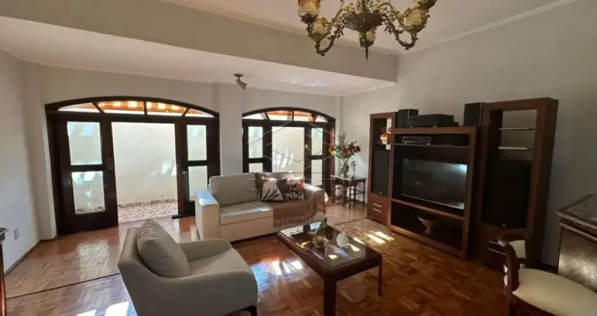 Casa com 4 quartos à venda na Vila Vicente, Jaú 