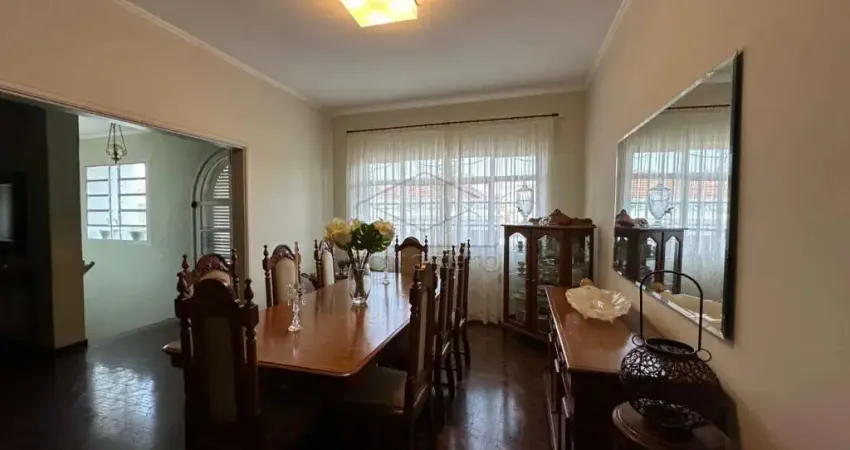 Casa com 5 quartos à venda no Centro, Jaú 