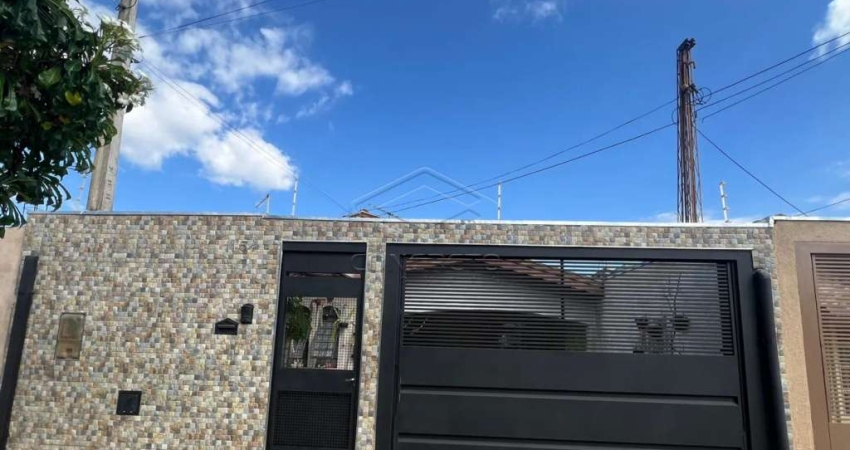 CASA À VENDA COM EDÍCULA - GEISEL