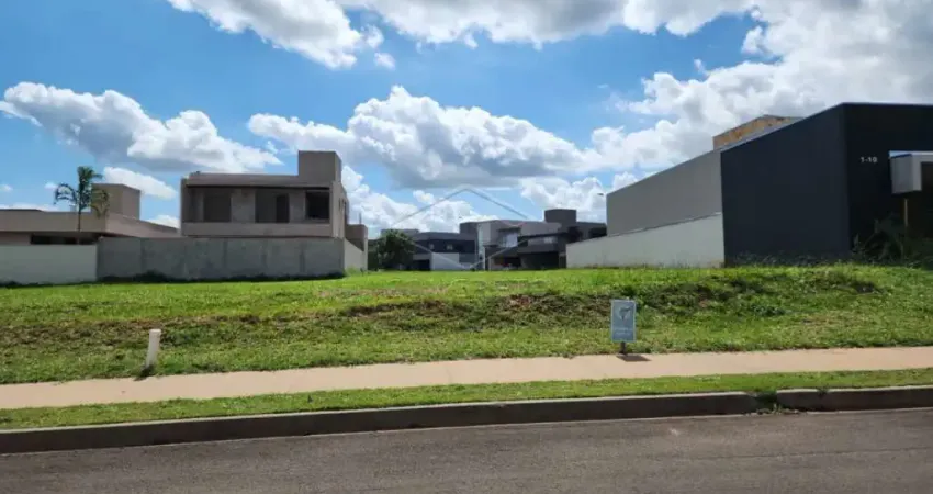 Excelente terreno em condomínio fechado - Tamboré