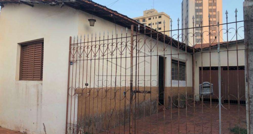 Casa com 3 quartos à venda no Centro, Bauru 