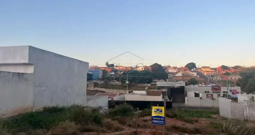 Casa à venda na Vila Antártica, Botucatu 