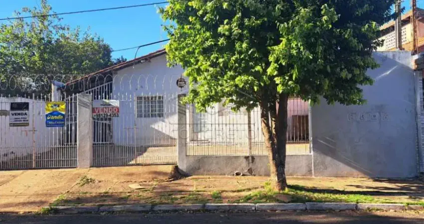 Casa com 6 quartos à venda na Vila Carolina, Bauru