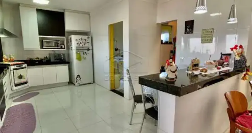 Encantadora Residência de 450m² no Prestigiado Condomínio Vale Florido I