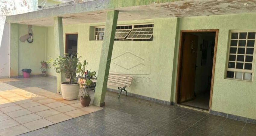 Casa com 3 quartos à venda na Vila Cardia, Bauru 