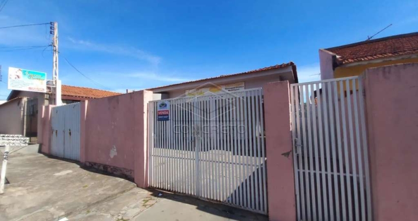 Casa com 2 quartos à venda na Vila Professor Simões, Agudos 