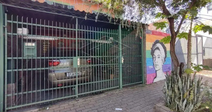 RESIDÊNCIA À VENDA EM FRENTE AO PARQUE VITÓRIA RÉGIA