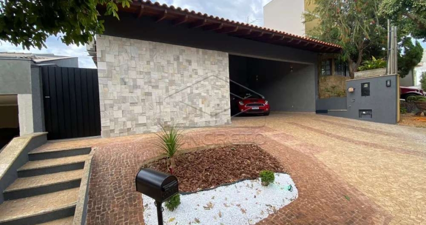 Linda casa TÉRREA no VILLAGGIO I!