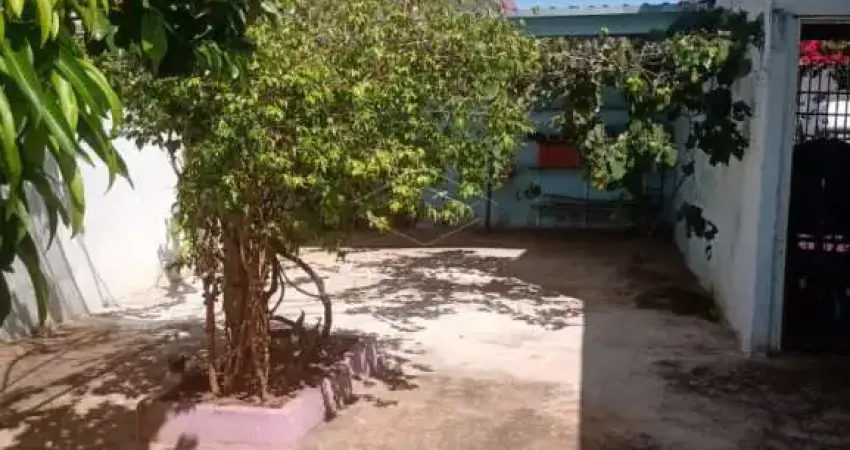 Residência com 02 dormitórios e edícula - Jardim Eldorado