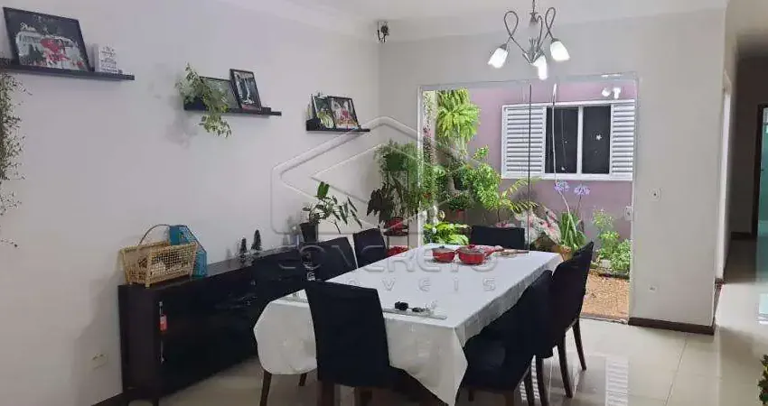 Casa com 3 quartos à venda na Vila Souto, Bauru 