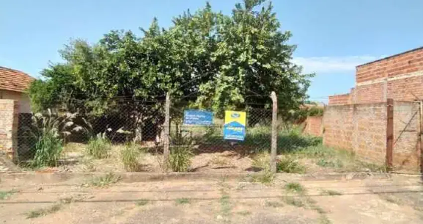 Casa à venda no Fundação Casas Populares Salvador Filardi, Bauru 