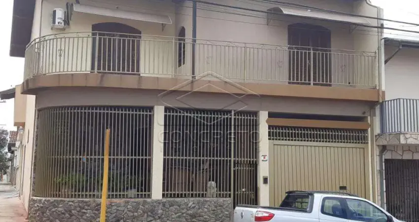 Casa com 2 quartos à venda no Jardim Bela Vista, Bauru 