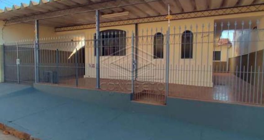Casa com 2 quartos para alugar na Vila Independência, Bauru 