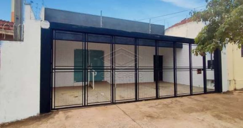 IMÓVEL COMERCIAL IDEAL PARA CLÍNICA - PRÓX. AO CDU DA UNIMED