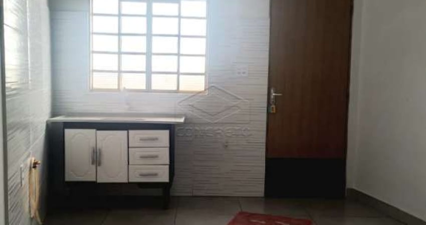 KITNET COM 1 DORMITÓRIO EM EXCELENTE LOCALIZAÇÃO. VILA GIUNTA, BAURU/SP