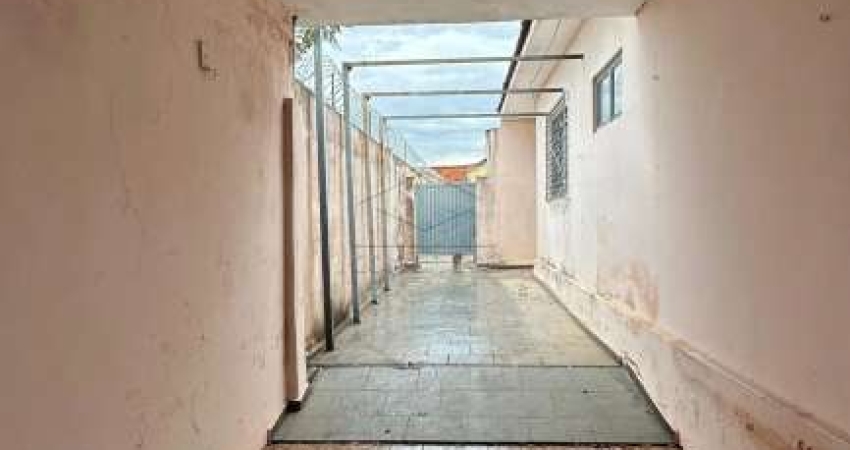 CASA COM 2 DORMITÓRIO E 3 VAGAS DE GARAGEM, BELA VISTA, BAURU/SP