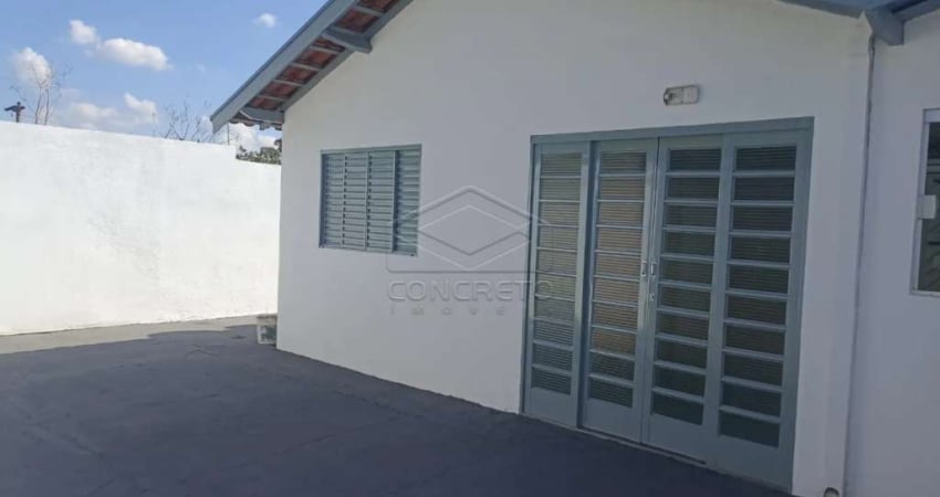 CASA BEM LOCALIZADA COM 3 DORMITÓRIOS