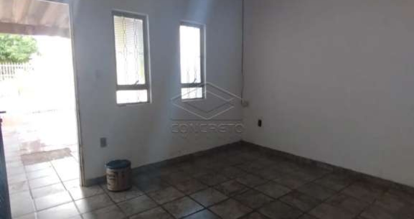 Casa - 2 dormitórios - Nova Paulista