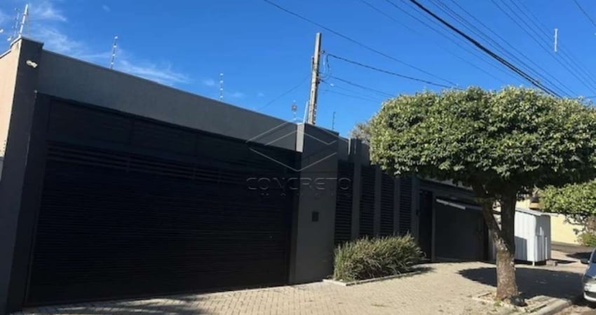 OTIMA RESIDENCIA NO JARDIM ESTORIL