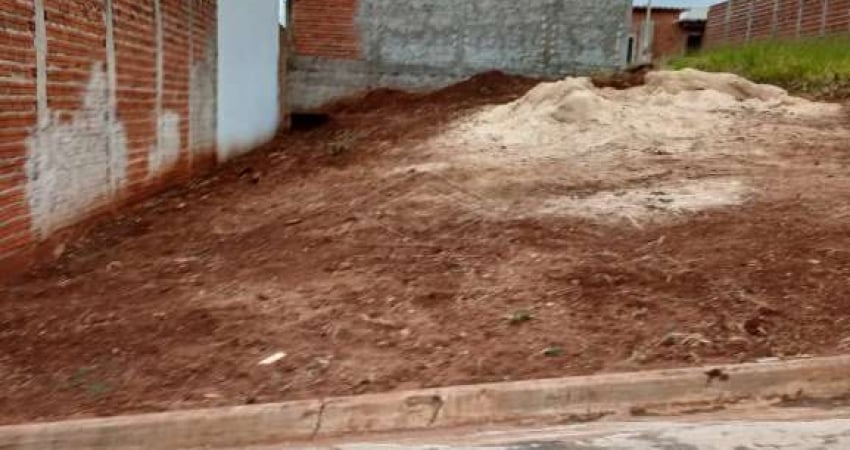 Casa à venda no Jardim Maria Carolina, Igaraçu do Tietê 