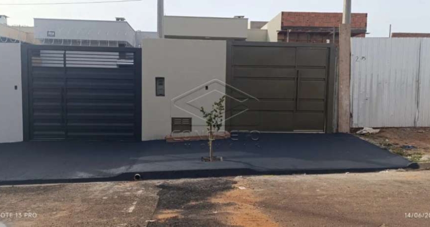 Casa ampla e lindíssima no JARDIM DAS ORQUÍDEAS!