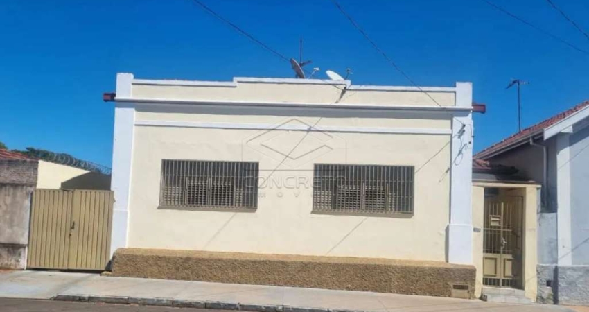 Casa com 3 quartos à venda no Centro, Dois Córregos 