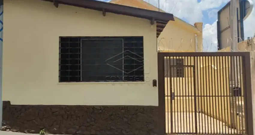 Casa com 2 quartos para alugar no Centro, Bauru 