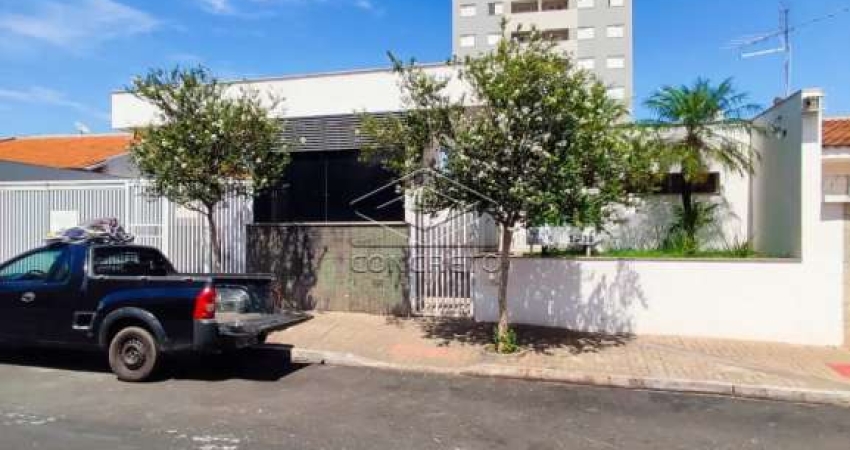 Apartamento com 2 quartos para alugar na Vila Cardia, Bauru 