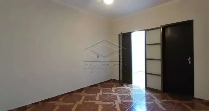 Casa com 2 quartos para alugar no Jardim Sanzovo, Jaú 