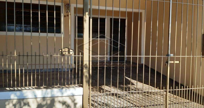 Casa com 2 quartos para alugar na Vila Industrial, Bauru 