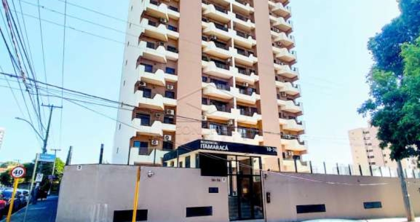 Apartamento com 3 quartos para alugar na Vila Altinópolis, Bauru 