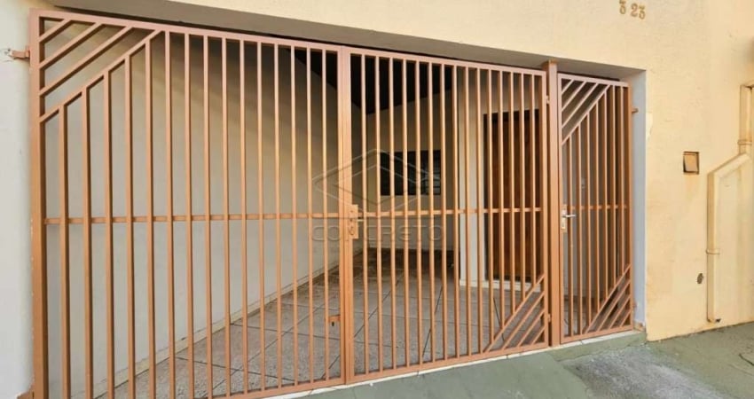 Casa com 2 quartos para alugar no Jardim Godoy, Bauru 