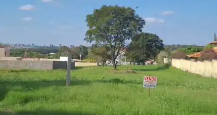 Terreno à venda no Jardim Shangri-Lá, Bauru 