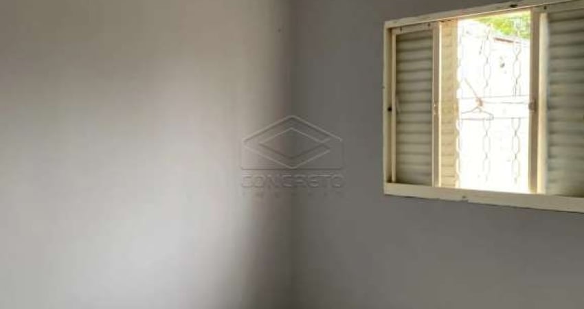 Casa com 2 quartos para alugar no Parque Roosevelt, Bauru 