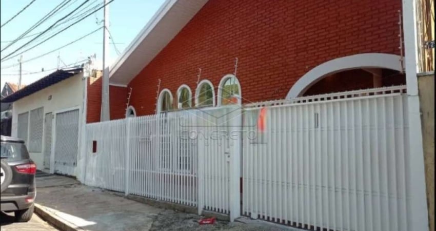 Casa com 4 quartos para alugar no Parque União, Bauru 