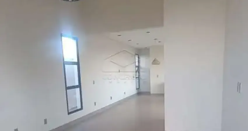 Imóvel localizado em condominio fechado, de alto padrão